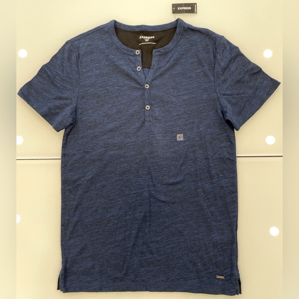 *New* 3 Express men’s shirts - Picture 3 of 5
